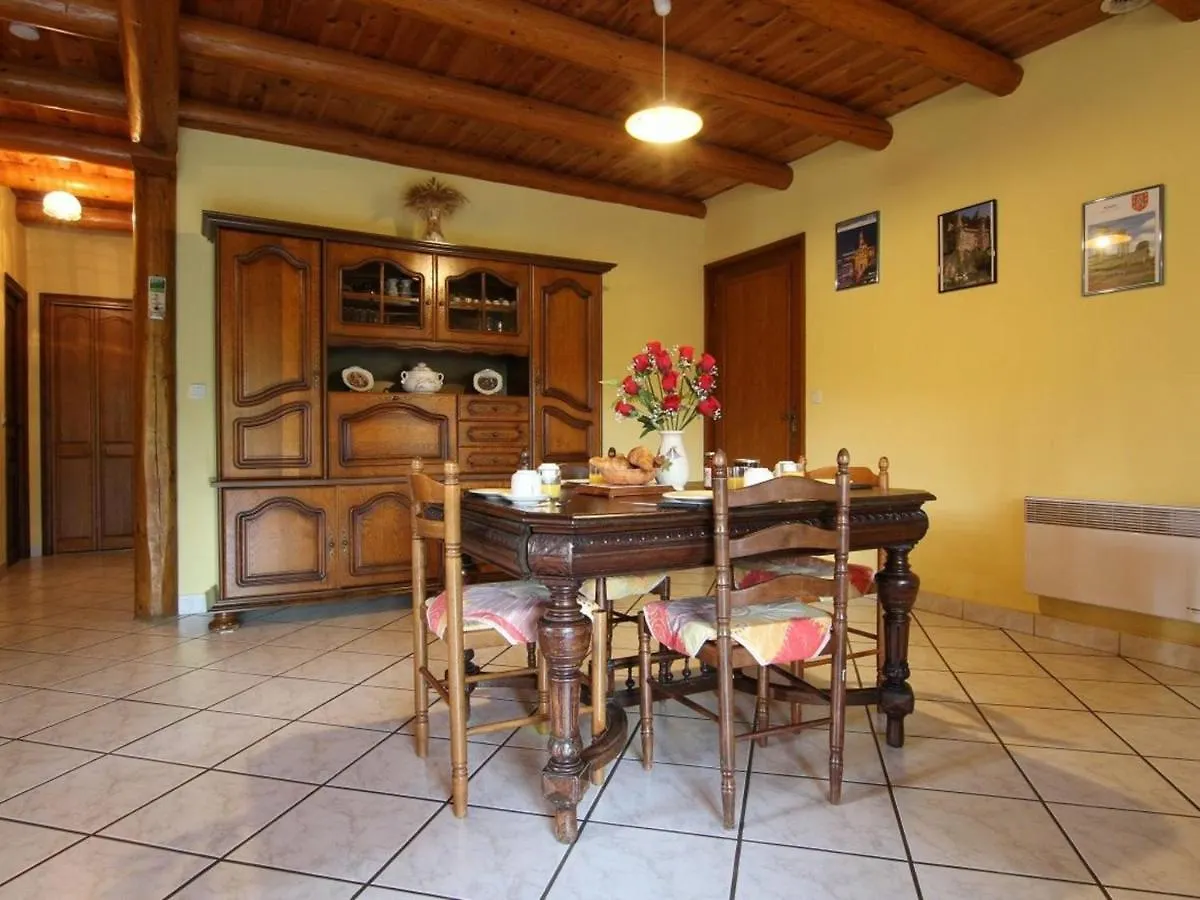 Grande Maison En Pierres Avec Jardin, Proche D'Un Bourg Medieval, Animaux Acceptes - Fr-1-582-161 Allegre